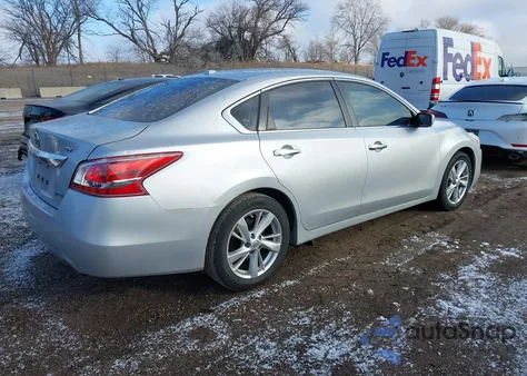 2013 Nissan Altima 2.5/S/Sv/Sl z USA, uszkodzony, nr VIN 1N4AL3AP6DN502776